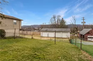 969 4th St, Baden, PA 15005 - Photo 27