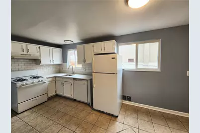 440 Brierly Ln, West Mifflin, PA 15122 - Photo 3