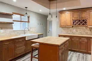 537 Blackhawk Rd, Chippewa Township, PA 15010 - Photo 5