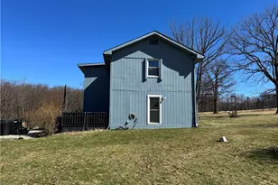 259 Carey Ln, Derry Township, PA 15658 - Photo 3