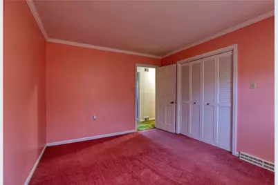 102 Shaker Heights Dr, Hopewell Township, PA 15001 - Photo 17