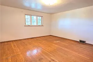 107 Winfield Ave, Bentleyville, PA 15314 - Photo 23