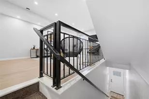 1912 Fox Wy, Pittsburgh, PA 15203 - Photo 3