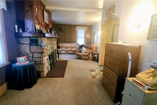 302 E Church St, Clay Township, PA 16061 - Photo 15