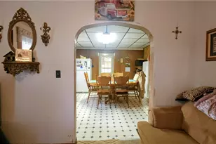 302 E Church St, Clay Township, PA 16061 - Photo 9