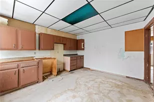 1907 Meadville St, Pittsburgh, PA 15214 - Photo 5