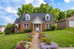 114 S 8th St, Youngwood, PA 15697 - Photo 1