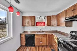 114 S 8th St, Youngwood, PA 15697 - Photo 3