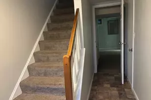 122 Rampart Ct, Pittsburgh, PA 15068 - Photo 3