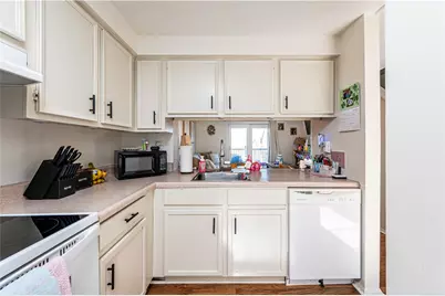 16 Shadow Dr, Pittsburgh, PA 15227 - Photo 9