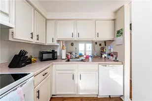 16 Shadow Dr, Pittsburgh, PA 15227 - Photo 9