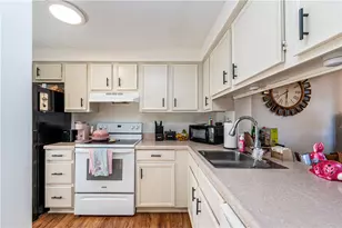 16 Shadow Dr, Pittsburgh, PA 15227 - Photo 7