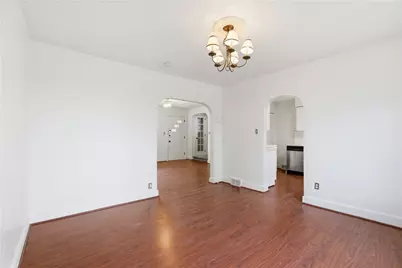 240 Ridgewood Ave, Pittsburgh, PA 15229 - Photo 9