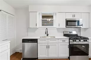 240 Ridgewood Ave, Pittsburgh, PA 15229 - Photo 11