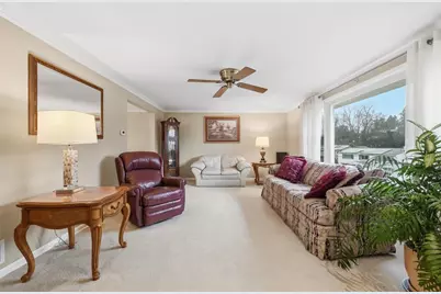 1237 Catalina Dr, Monroeville, PA 15146 - Photo 9