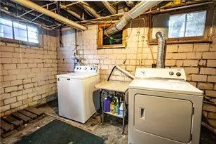 1502 Delaware Ave, New Castle, PA 16105 - Photo 21