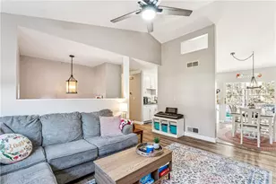 124 Pinebrook Dr, Chippewa Township, PA 15010 - Photo 5