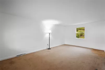 3613 Kaufmann Avenue, Pittsburgh, PA 15227 - Photo 9