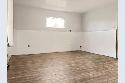 517 Pine St, Mount Pleasant Township, PA 15666 - Photo 5