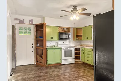 517 Pine St, Mount Pleasant Township, PA 15666 - Photo 3