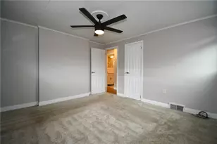 49 Sunrise Dr, Pittsburgh, PA 15236 - Photo 15