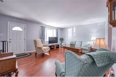 828 Maplewood Ave, Ambridge, PA 15003 - Photo 5