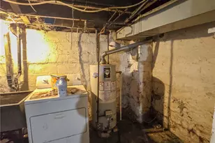 2050 Laketon Rd, Pittsburgh, PA 15221 - Photo 25