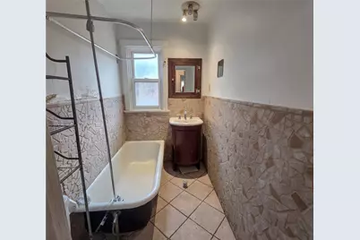 2050 Laketon Rd, Pittsburgh, PA 15221 - Photo 15