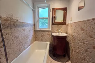 2050 Laketon Rd, Pittsburgh, PA 15221 - Photo 21