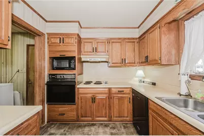 1427 Route 580 Hwy, Green/Commdre/Prchse, PA 15728 - Photo 17