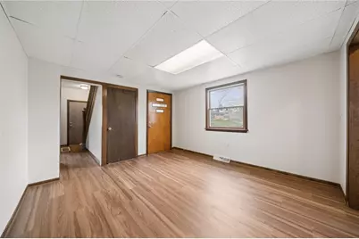 504 Fair Oaks Street, Stowe Township, PA 15136 - Photo 9