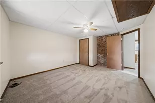 504 Fair Oaks St, Stowe Township, PA 15136 - Photo 21