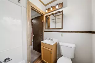 504 Fair Oaks St, Stowe Township, PA 15136 - Photo 27