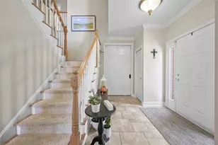 237 Erin Dr, Cranberry Township, PA 16066 - Photo 3