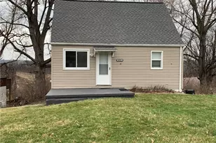 622 E Ascension Dr, West Mifflin, PA 15122 - Photo 1