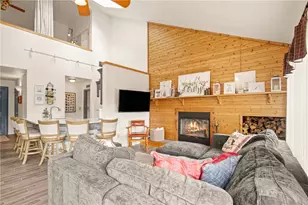 5328 Summit Dr, Hidden Valley, PA 15502 - Photo 11