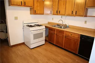 506 Lewis Ave, Jeannette, PA 15644 - Photo 23