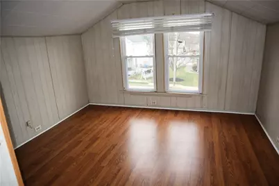 506 Lewis Ave, Jeannette, PA 15644 - Photo 11