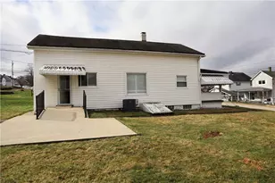 506 Lewis Ave, Jeannette, PA 15644 - Photo 27