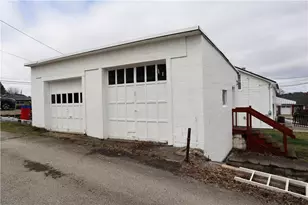 506 Lewis Ave, Jeannette, PA 15644 - Photo 25