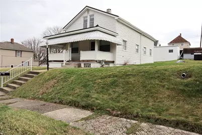 506 Lewis Ave, Jeannette, PA 15644 - Photo 29