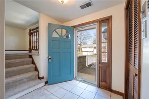 15 Deerfield Dr, Hempfield Township, PA 15601 - Photo 5