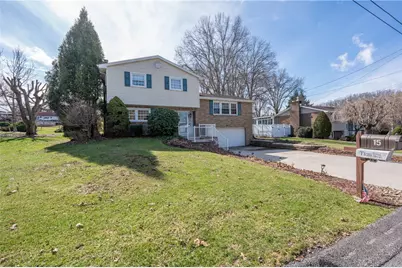 15 Deerfield Dr, Hempfield Township, PA 15601 - Photo 3