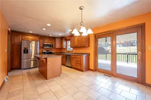 15 Deerfield Dr, Hempfield Township, PA 15601 - Photo 9