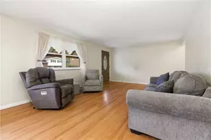 20 Fairhill Dr, Washington, PA 15301 - Photo 5