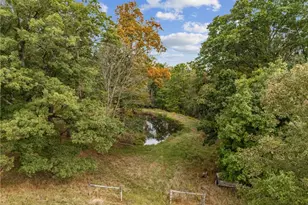 2 Deerfield Ln, White Township, PA 15701 - Photo 3