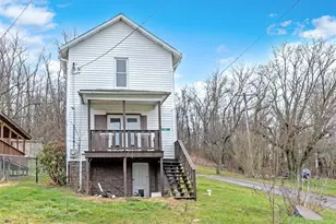 242 Union St, Dunbar Township, PA 15430 - Photo 1