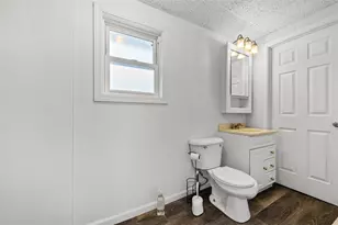 242 Union St, Dunbar Township, PA 15430 - Photo 13