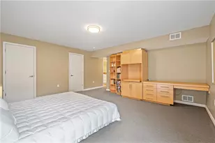 5742 Fifth Ave, Pittsburgh, PA 15232 - Photo 23