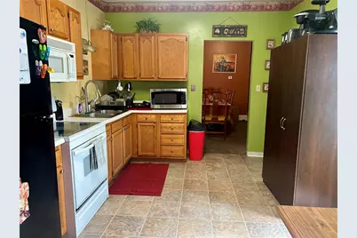 907 Crest Ave, Charleroi Boro, PA 15022 - Photo 3